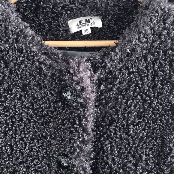 NEW Grey faux fur jacket - Picture 5 of 7